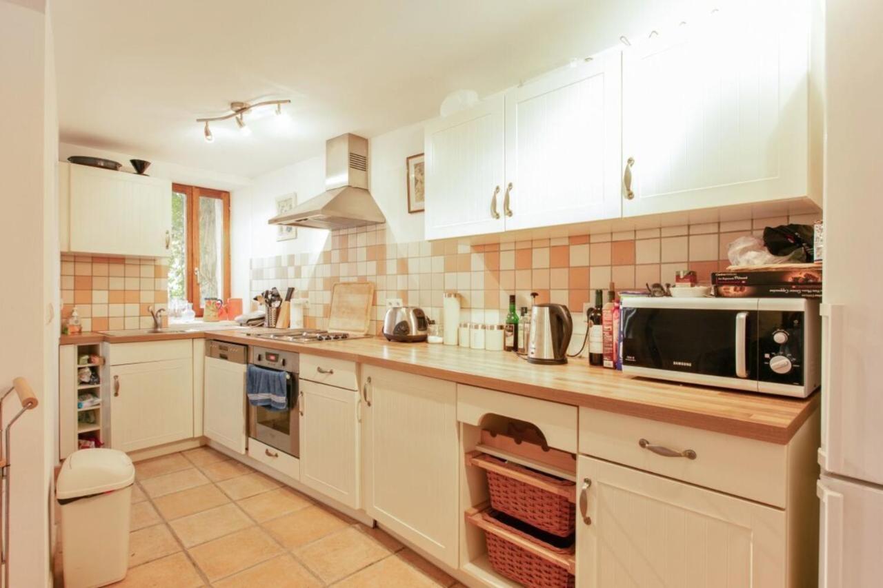 Vila Charming And Quaint 2-Bed House In Marseillan Exteriér fotografie