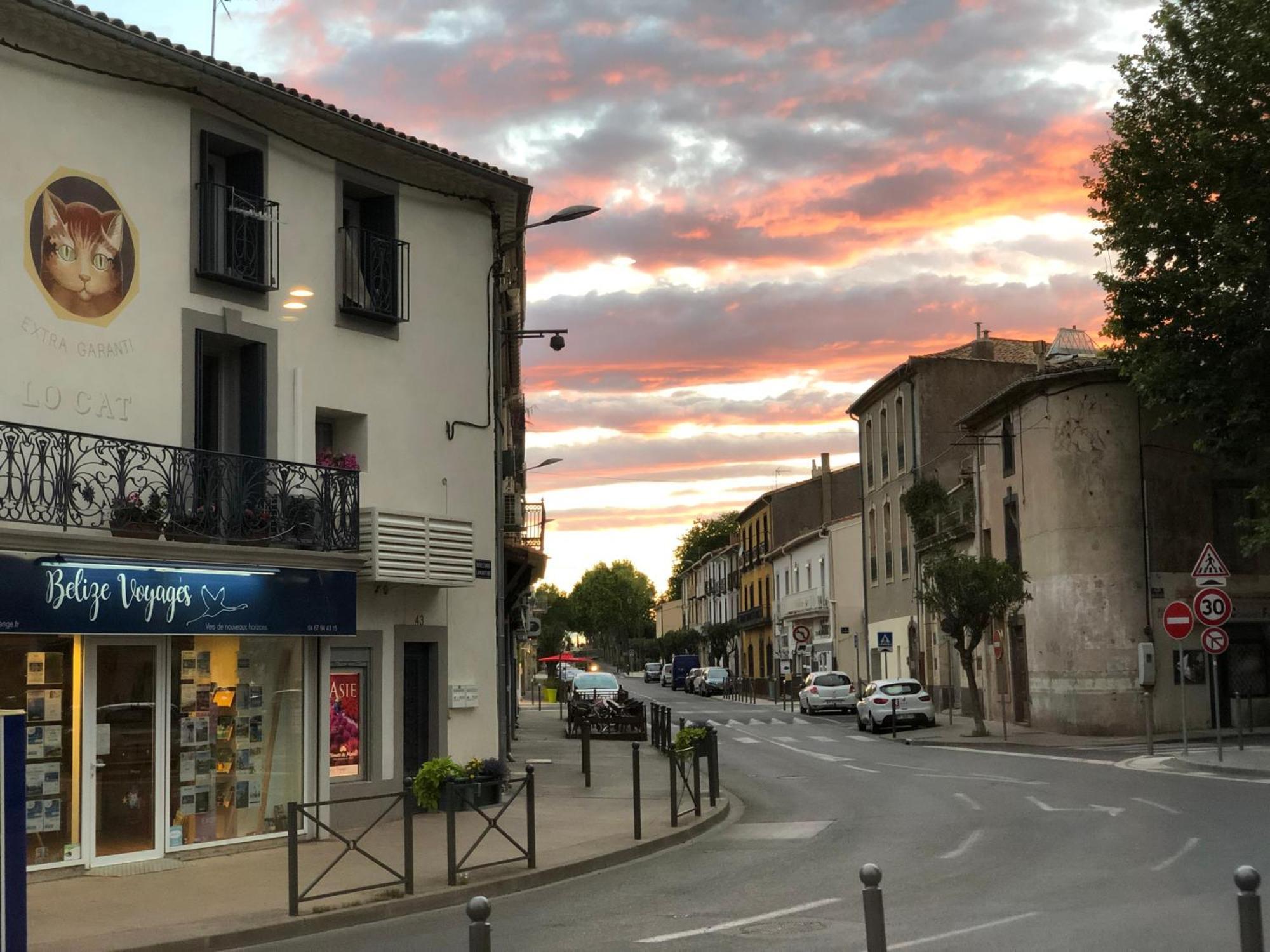 Vila Charming And Quaint 2-Bed House In Marseillan Exteriér fotografie